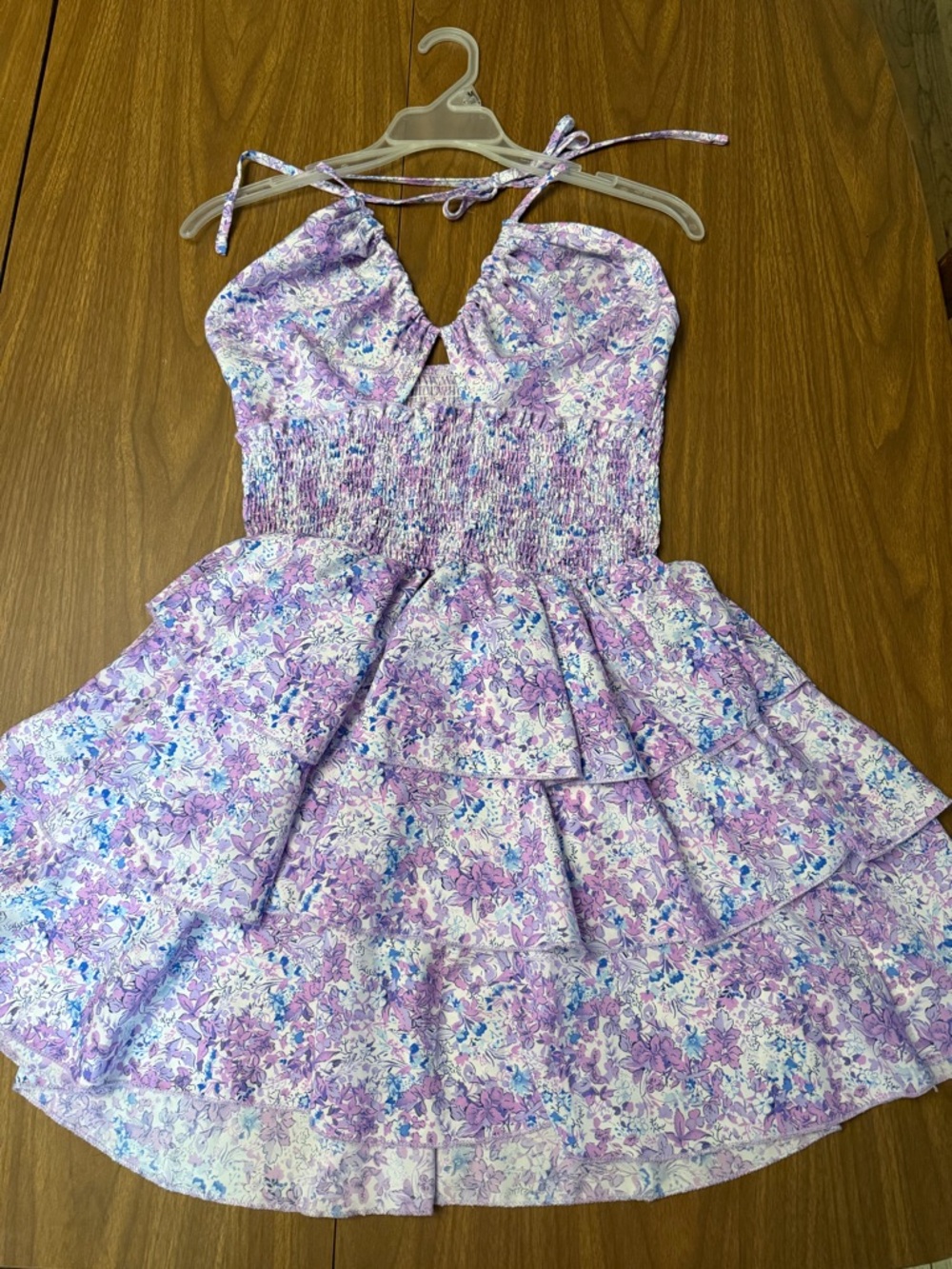 LOT OF 4 spring dresses and romper